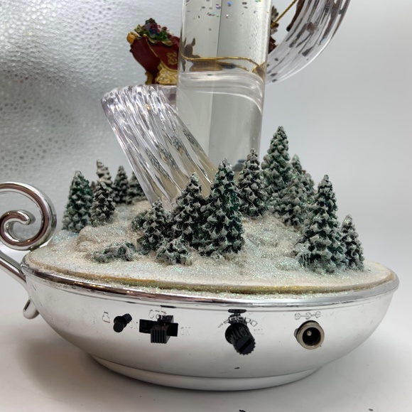 Bradford Exchange Thomas Kinkade Warm Glow of Christmas Candle Centerpiece Works - Picture 12 of 16